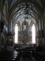 unter dem gotischen Gewölbe