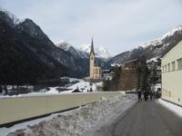 berühmter Blick auf Heiligenblut vor dem Großglockner-Massiv, die rechte hintere Spitze - das ist er!