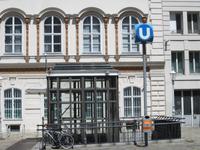 Wien, U-Bahnstation auf dem  Minoritenplatz 