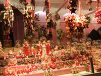 Auf dem Christkindelmarkt am Rathaus