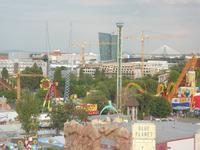 Wien  -  Prater von oben mit Neubauten im Hintergrund
