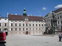 Wien  -  Burghof mit Sisi-Trakt