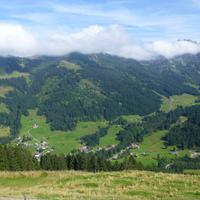 Blick von der Sonna Alp ins Kleinwalsertal