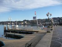 Die Promenade von Velden vor dem Schloß.