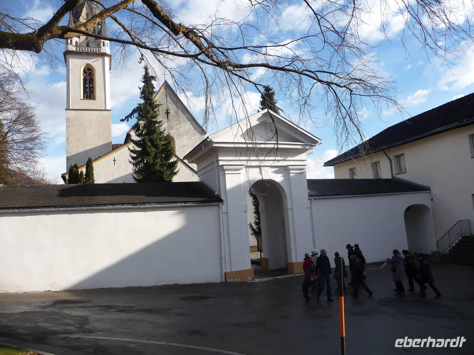 Einen Abstecher macht unser Stadtführer Robert noch in die schönste Kirche der Stadt. 