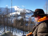 Hannes ist der Chef von unseren beiden Schlitten, der uns ein Schnapserl ausgibt, super!