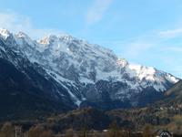 Blich auf die verschneiten Berge 