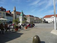 ... und daselbst mit einer vis-à-vis Perspektive.