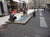Der Brunnen mit dem Wörthersee - Mandl, der das Entstehen des Wörthersee verantwortet.