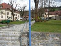 Tags darauf geht es nach Gurk. Rechts schon die Ummauerung des Stiftes Gurk zu erkennen.