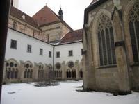 Blick vom Kreuzgang
