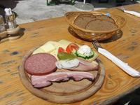 Brettl-Jause auf Christl-Alm