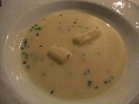 Dann folgte eine Spargelcremesuppe