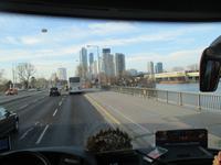 Fahrt ins moderne Wien über die Donau