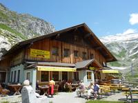Hütte