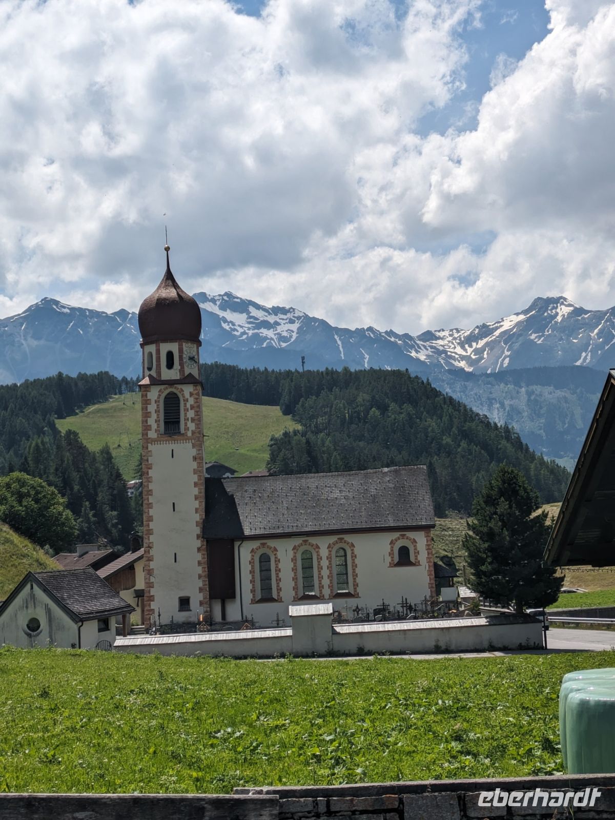 typische malerische Bergkirche