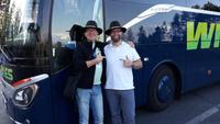 Busfahrer und Reiseleiter