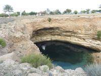 Stopp am Bimmah Sinkhole