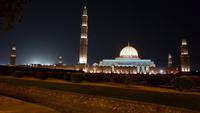 Sultan Qaboos Moschee am Abend