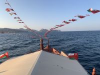 320 Dhau-Fahrt an der Küste Muscats