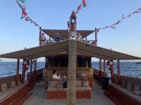 323 Dhau-Fahrt an der Küste Muscats