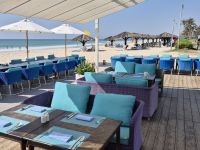 Strandrestaurant im Crown Plaza Hotel