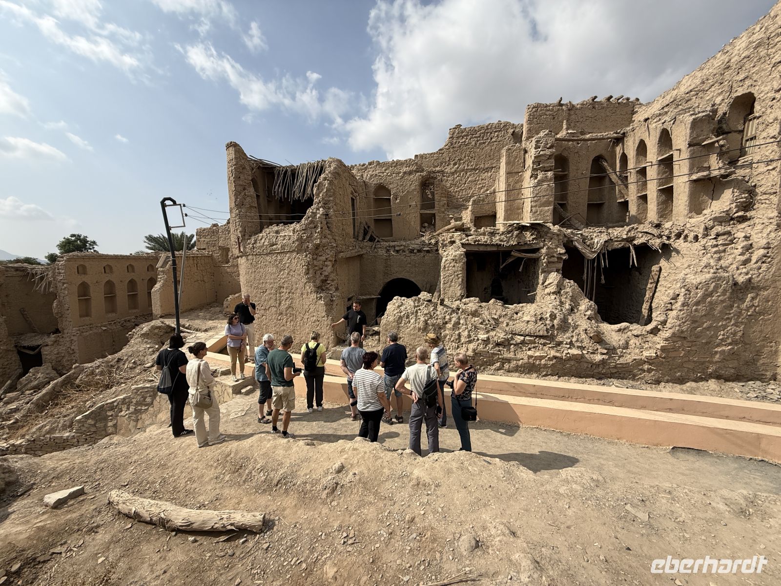 Rundgang in dem alten Dorf Birkat Al Mauz