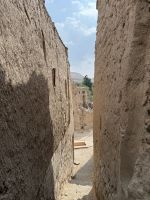 Rundgang in dem alten Dorf Birkat Al Mauz