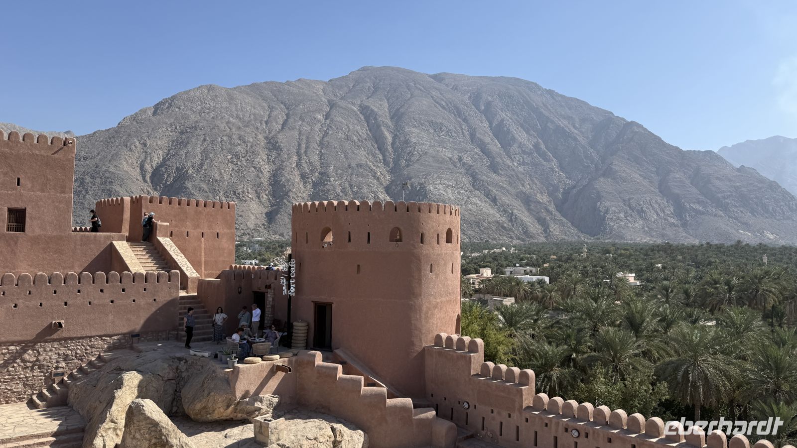 Besichtigung der alten Burg von Nakhal