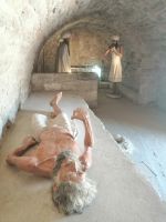 Blick in eine Zelle im Feuertempel Ateshgah