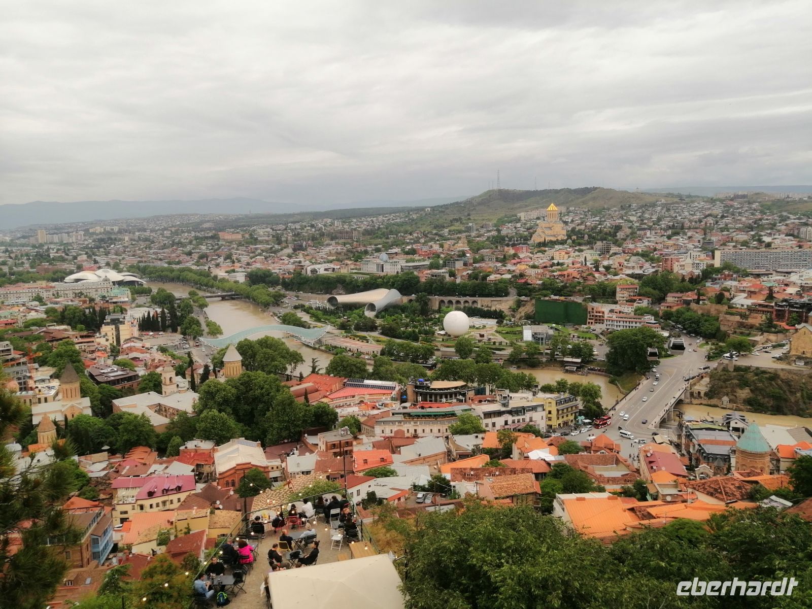 Blick auf Tbilisi von der Festung Narikala