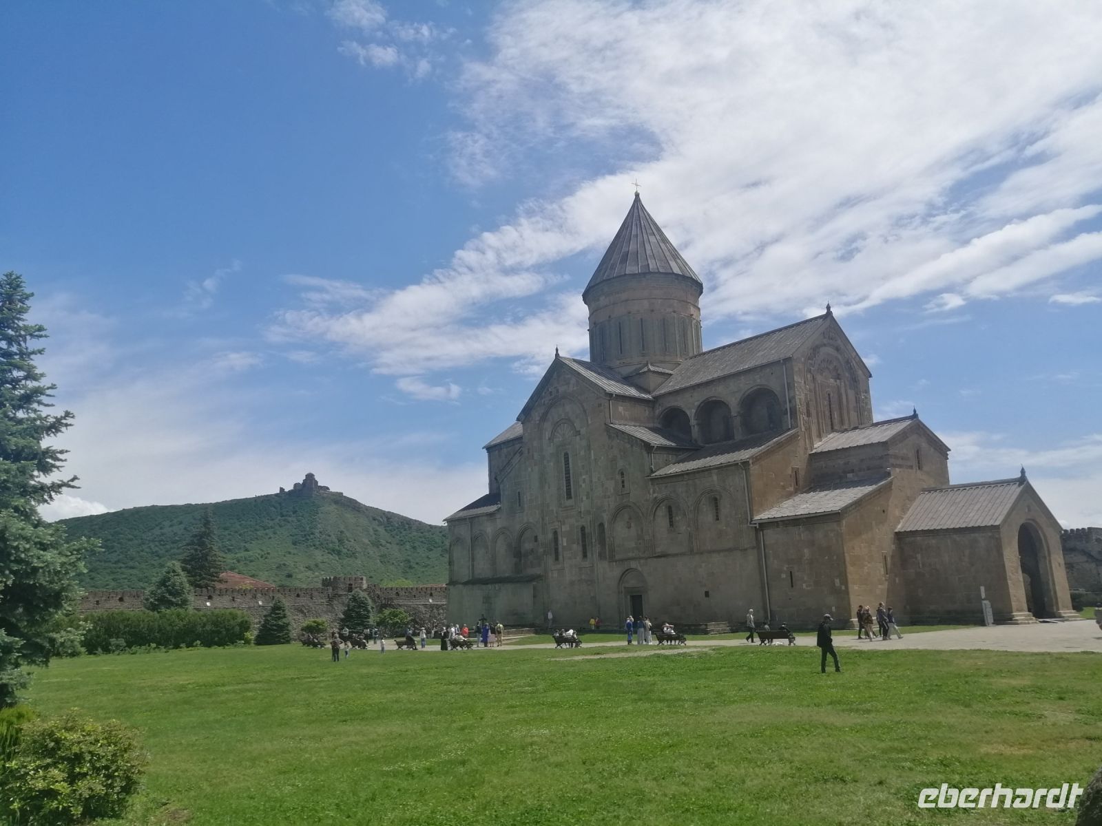 Besichtigung der Swetizchoweli-Kathedrale in Mzcheta