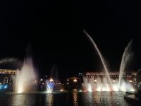 Wasserspiele abends am Platz der Republik