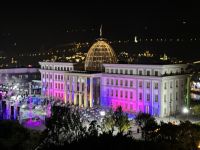 Feststimmung am Regierungsgebäude in Tbilisi