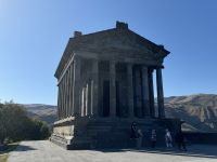 Tempel Garni