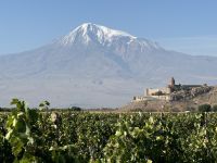 Der heilige Berg mit Kloster mit dem tiefen Verlies