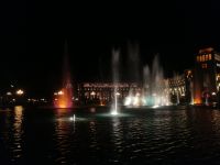 Wasserspiele am Platz der Republik in Jerevan