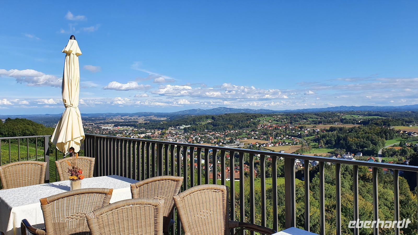 Terrassencafe auf der Deutschlandsburg