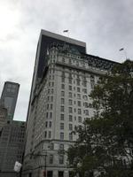 Weiterfahrt mit BIG BUS entlang der 