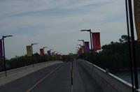 Weiterfahrt über die Formel-1-Rennstrecke 