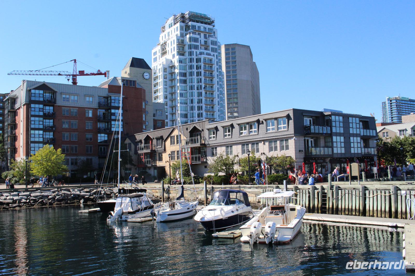 Promenade in Halifax 1
