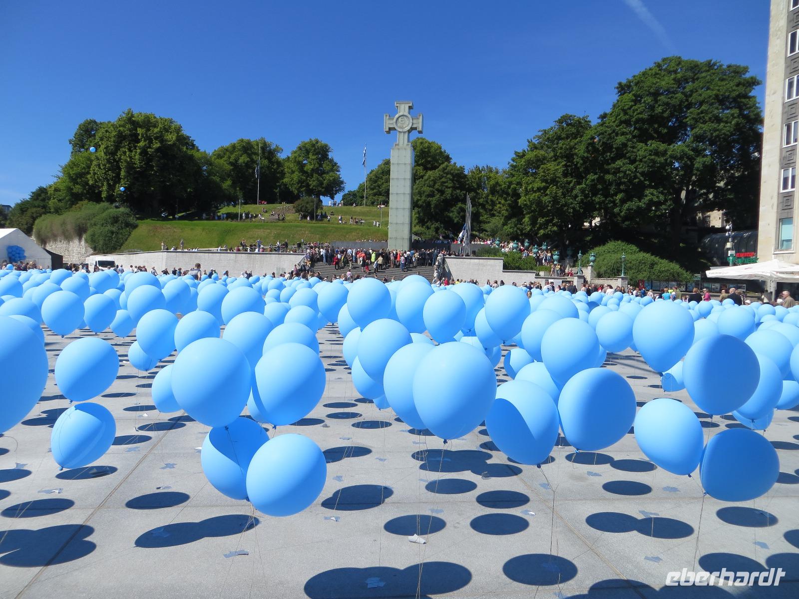 Tallinn Freihaeitsplatz am 14. Juni