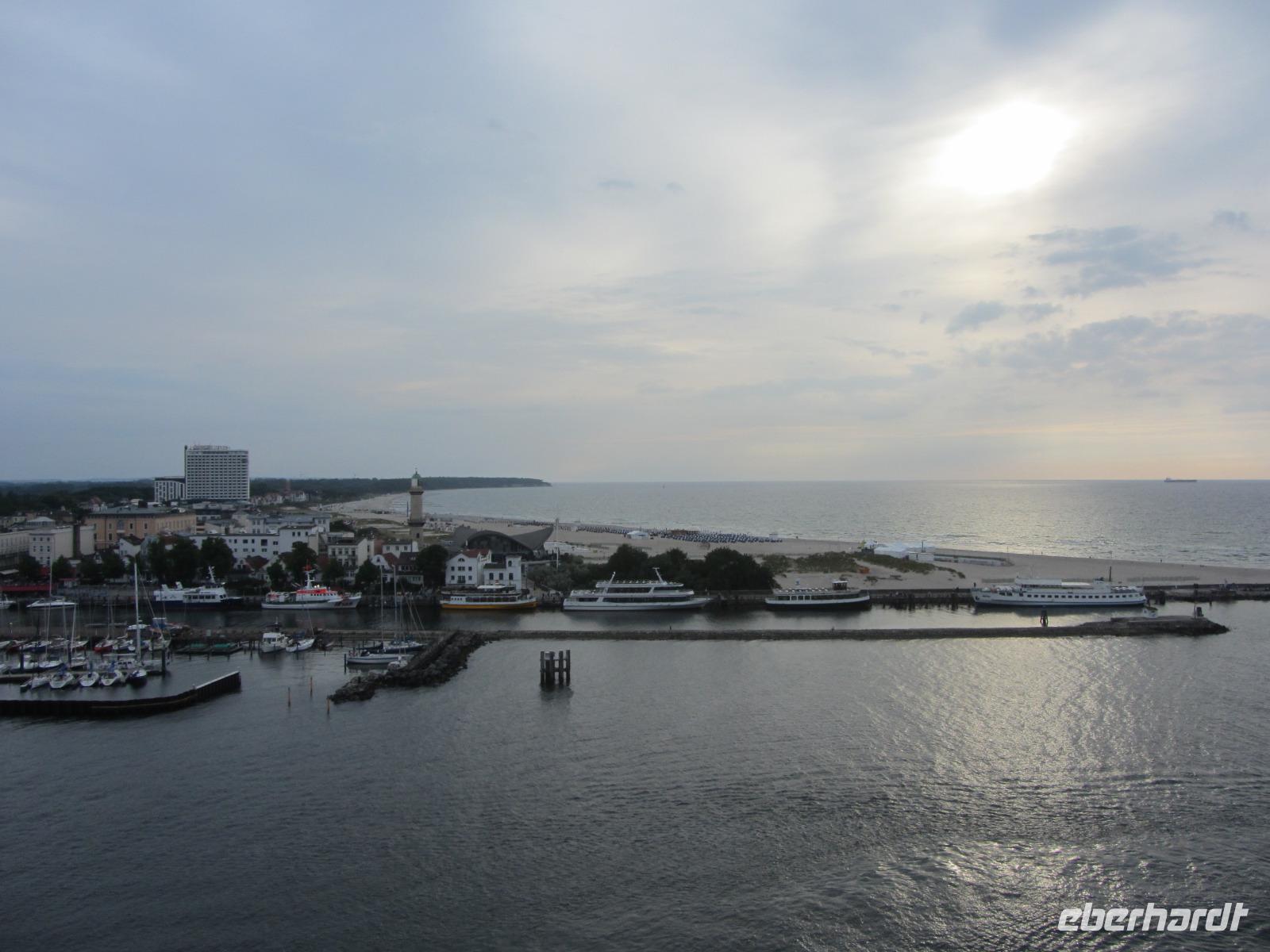 Auslaufen Warnemünde 2