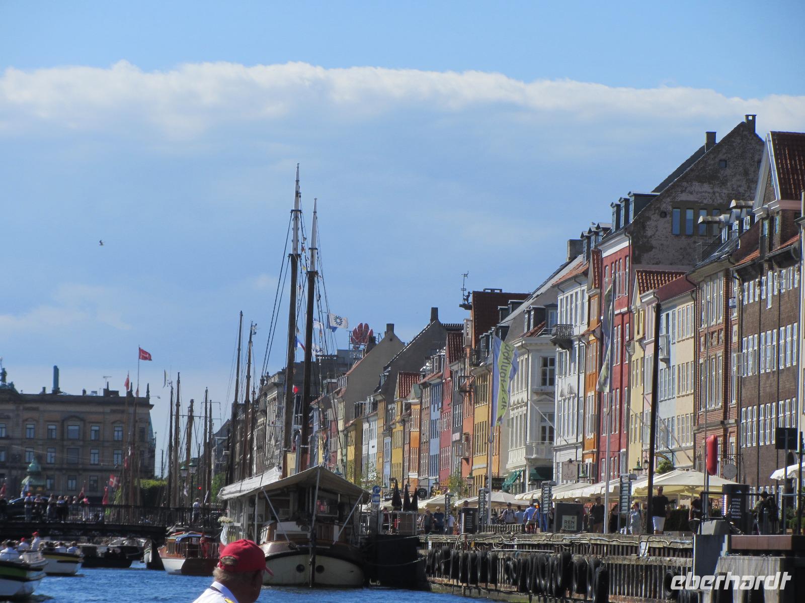 Blick auf Nyhavn wäührend der Bootsfahrt