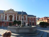 Klaipeda, Theaterplatz mit Simon-Dach-Brunnen