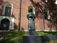 Turku: Rundgang: Dom: Agricola-Denkmal