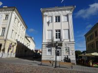 Tartu: Schiefes Haus