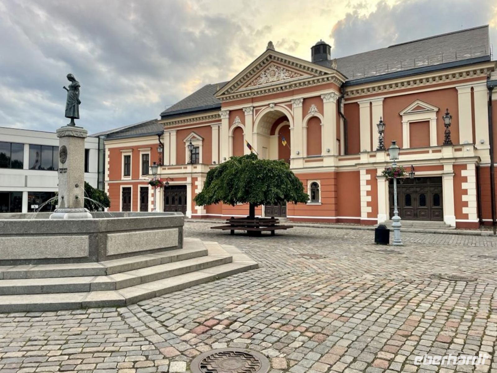 Tag 2 - Theater und Simon-Dach-Brunnen 