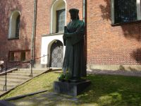 Turku: Rundgang: Dom: Agricola-Denkmal