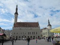 Marktplatz mit dem Tallinner Rathaus